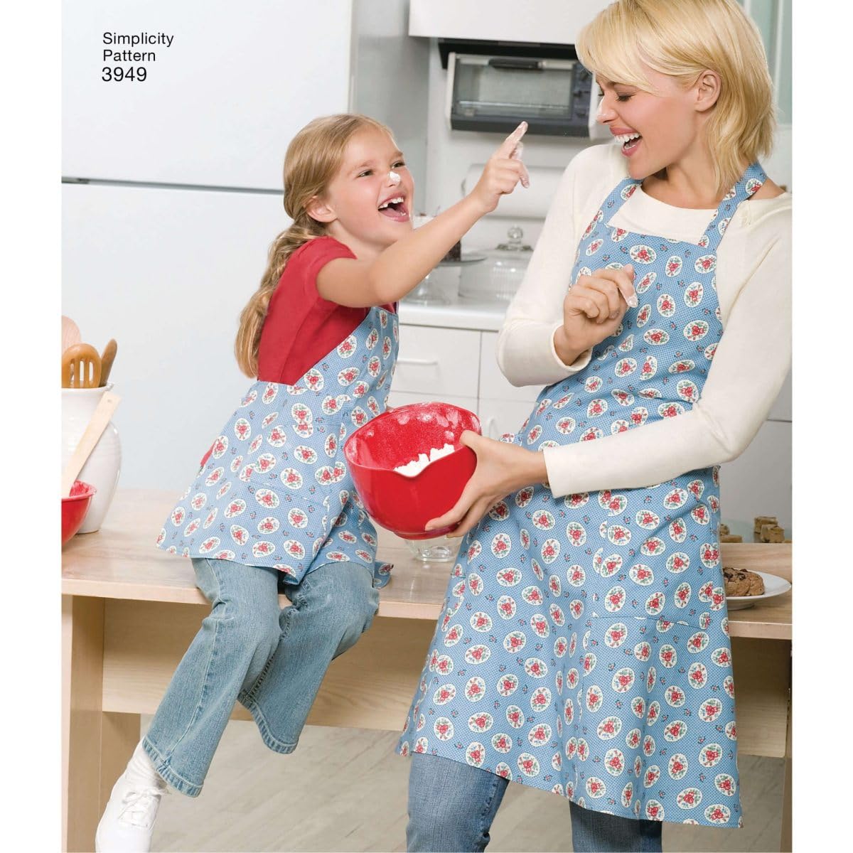 Simplicity Child and Adult Matching Apron Sewing Patterns, Sizes S-L